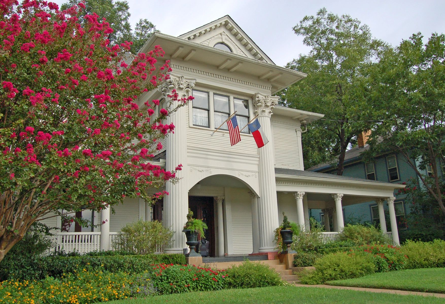 Dallas luxury home exterior